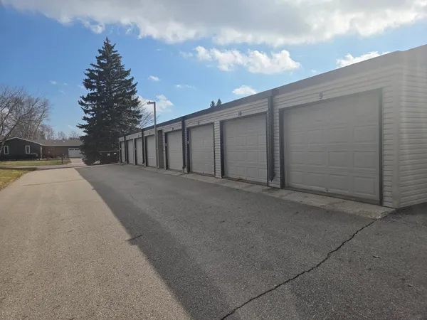 $124,900 | 2401 16th Avenue South, Unit 13, Fargo, ND 58103