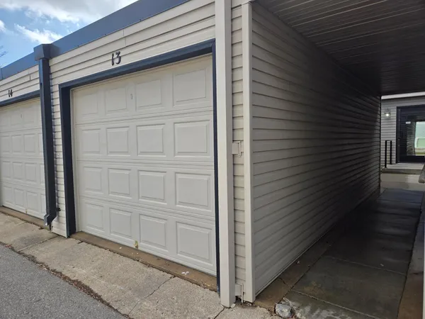 $124,900 | 2401 16th Avenue South, Unit 13, Fargo, ND 58103