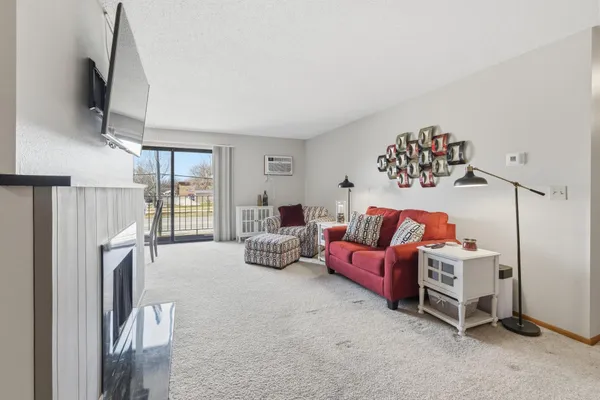 $124,900 | 2401 16th Avenue South, Unit 13, Fargo, ND 58103