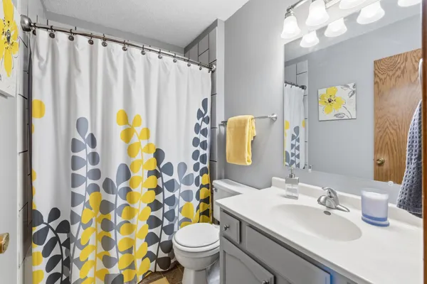 $124,900 | 2401 16th Avenue South, Unit 13, Fargo, ND 58103