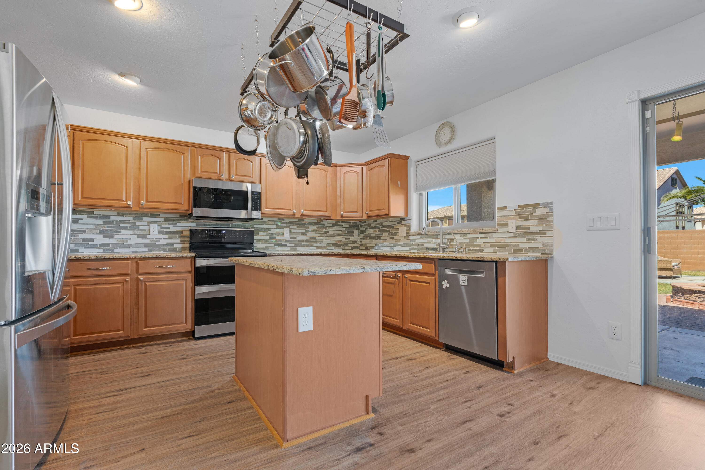 1732 East Magnum Road San Tan Valley, AZ 85140 - Photo 4 of 38 Kitchen 1