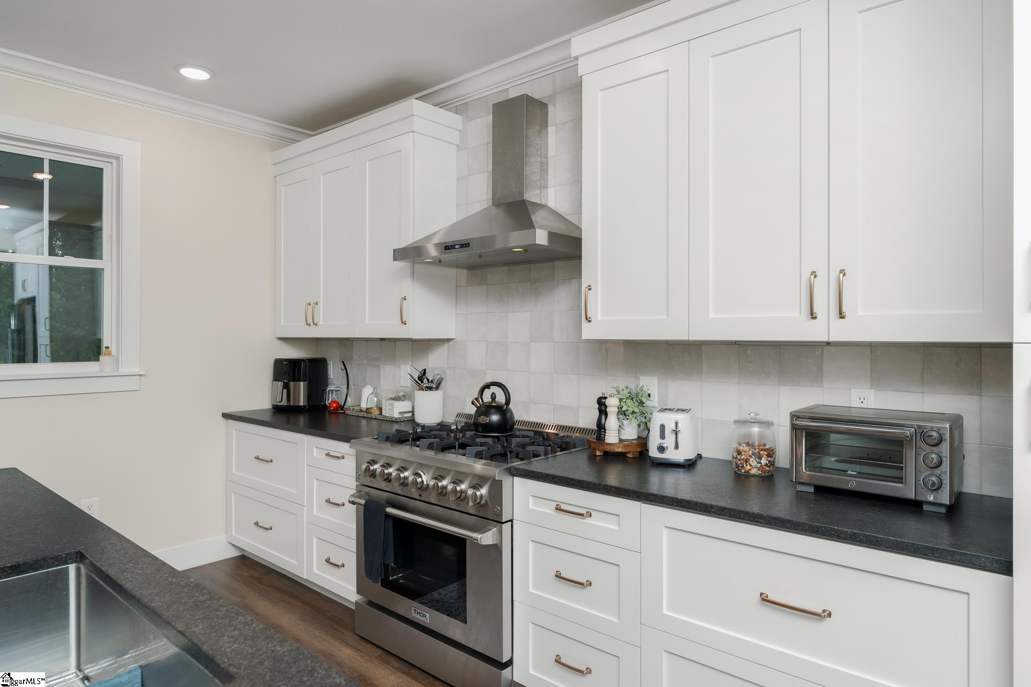 254 North Suber Road Greer, SC 29651 - Photo 12 of 37