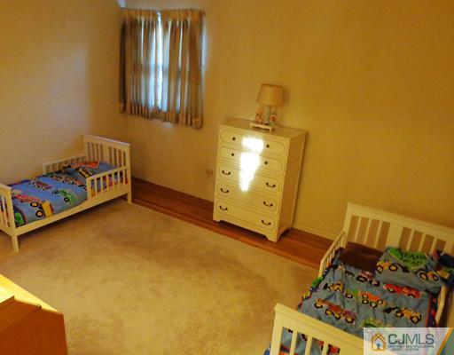 13 Alexander Road East Brunswick, NJ 08816 - Photo 19 of 23 Gallery Image 19