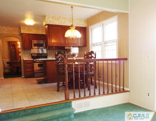 13 Alexander Road East Brunswick, NJ 08816 - Photo 7 of 23 Gallery Image 7