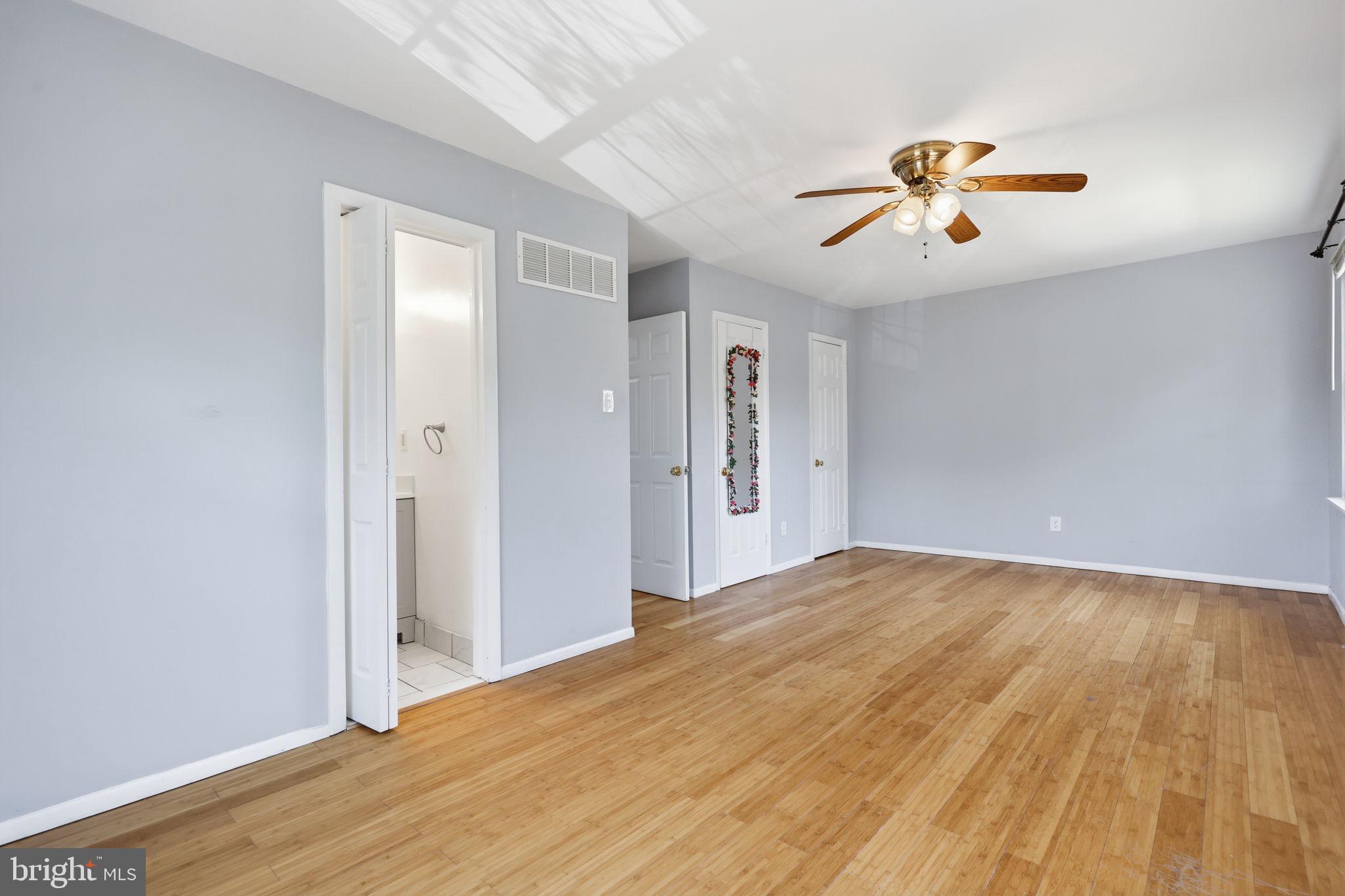 392 Rutgers Court Bensalem, PA 19020 - Photo 19 of 23 Gallery Image 19