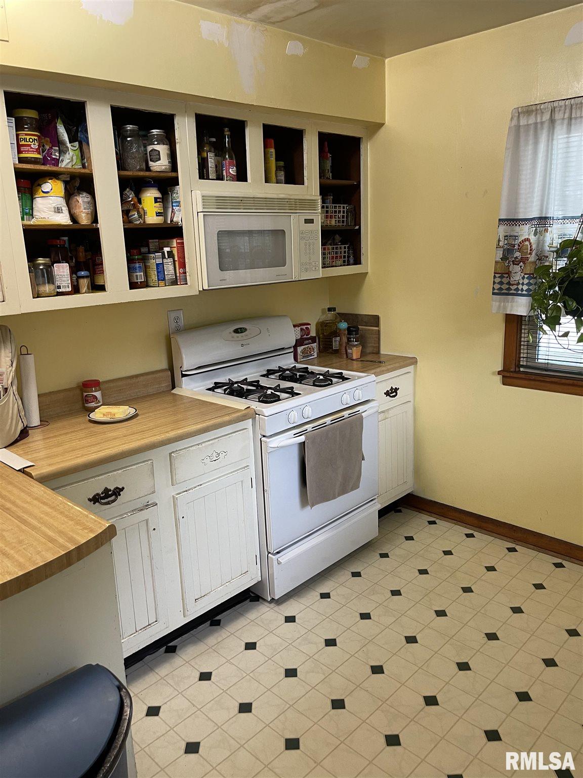 2849 South 15th Street Springfield, IL 62703 - Photo 8 of 19
