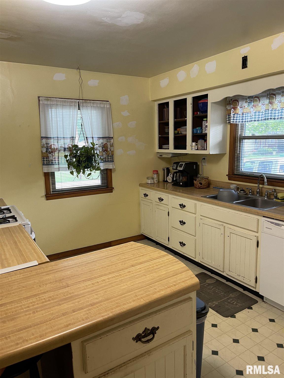2849 South 15th Street Springfield, IL 62703 - Photo 9 of 19