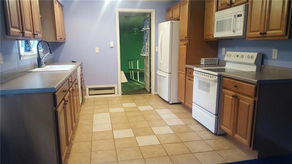 556 Griffith Road New Stanton, PA 15672 - Photo 3 of 11
