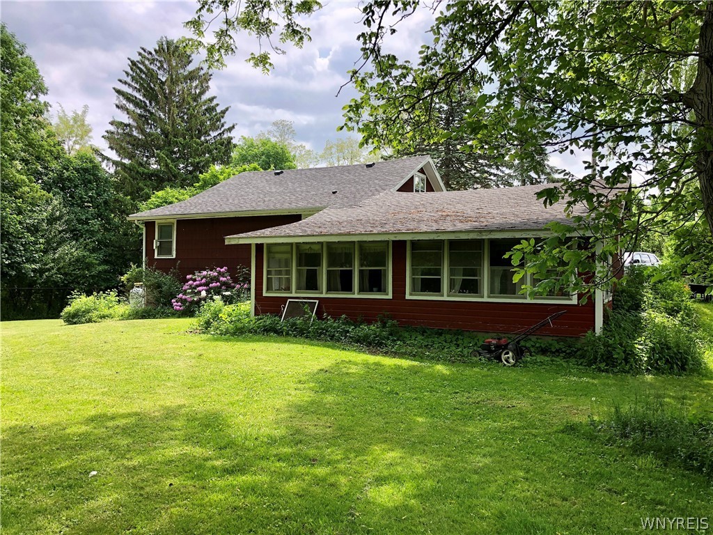1825 Perry Road Leicester, NY 14481 - Photo 4 of 29 View of back of property