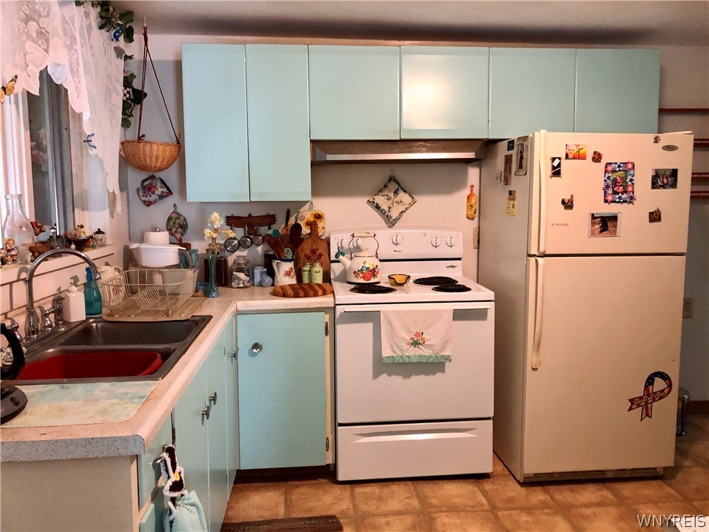 1825 Perry Road Leicester, NY 14481 - Photo 6 of 29 Kitchen