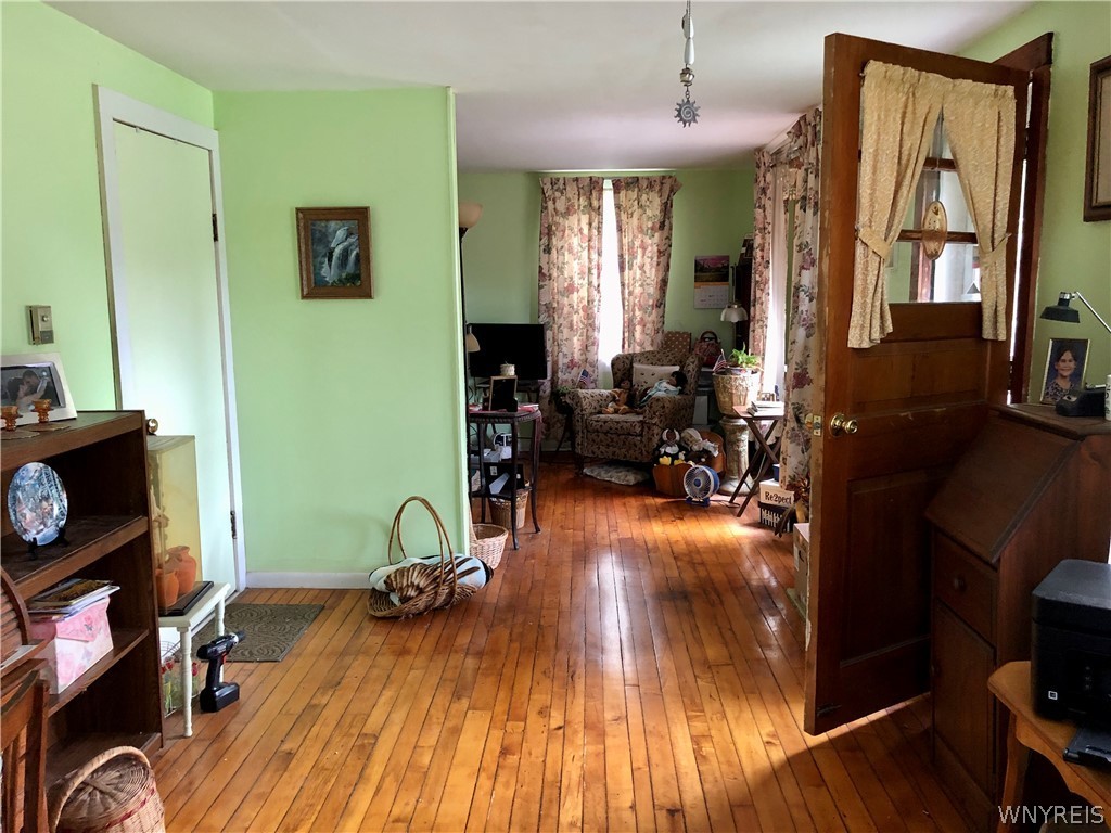 1825 Perry Road Leicester, NY 14481 - Photo 8 of 29 Front door / Living Area