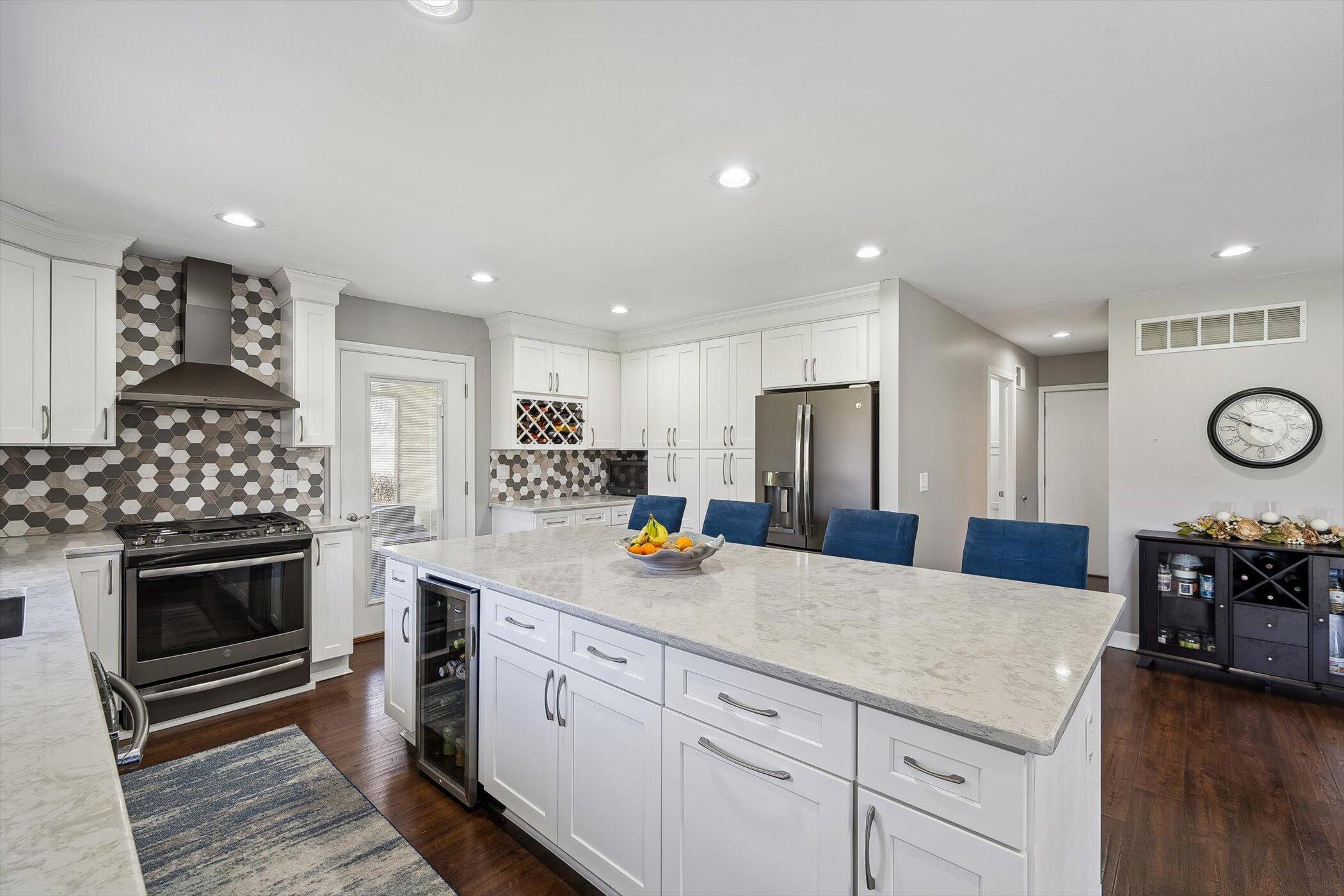 47724 Denton Road Belleville, MI 48111 - Photo 7 of 40 10-47724-Denton-Rd-Van-Buren-Twp-MI-4811