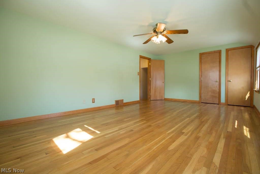 1324 Croyden Road Lyndhurst, OH 44124 - Photo 14 of 35
