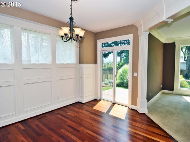 856 Northwest Angel Heights Road Stevenson, WA 98648 - Photo 4 of 16 Dining Area