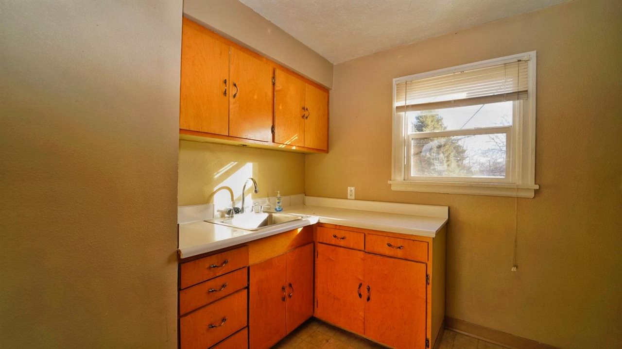 4420 North Best Road Spokane Valley, WA 99216 - Photo 8 of 20