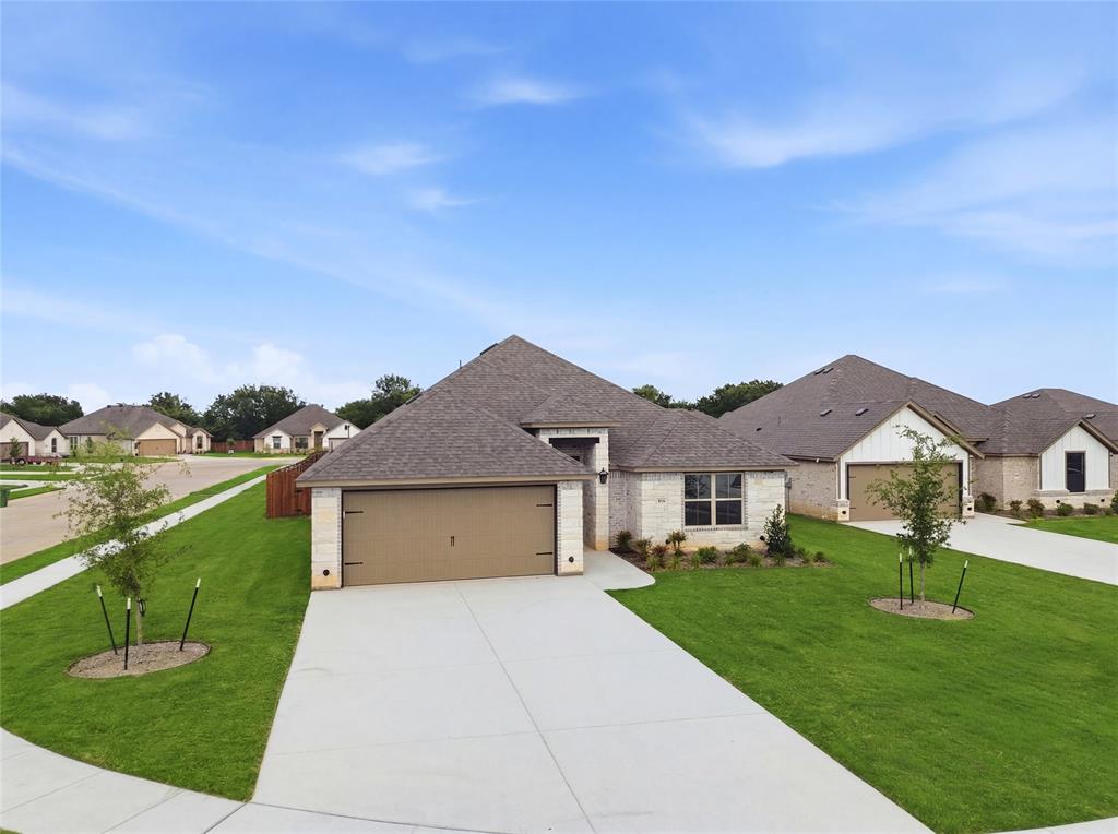 816 Haley Springtown, TX 76082 - Photo 2 of 40