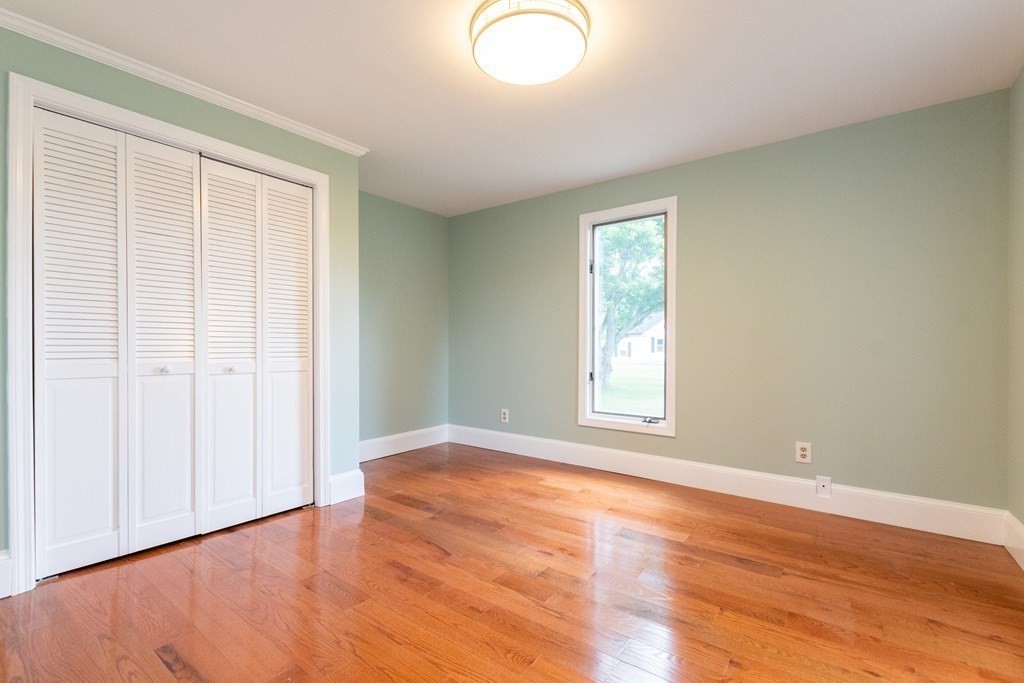 400 Wrentham Road Bellingham, MA 02019 - Photo 17 of 39 Gallery Image 17