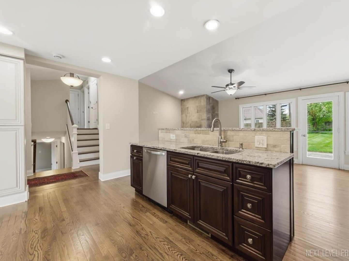 1000 Crest Street Wheaton, IL 60189 - Photo 13 of 35