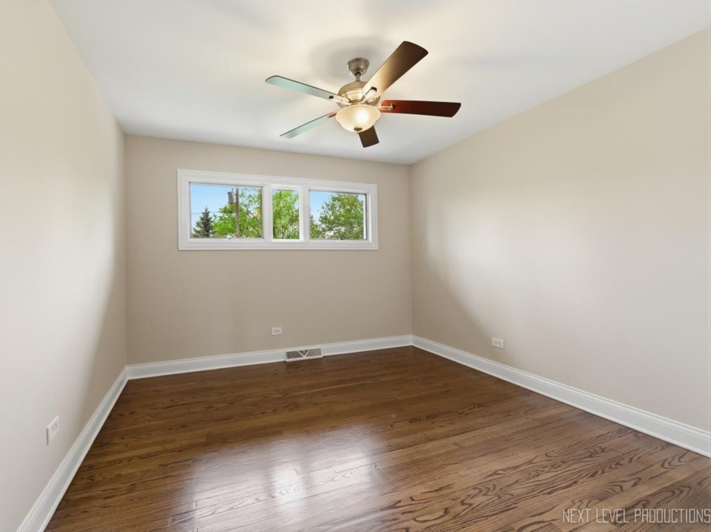 1000 Crest Street Wheaton, IL 60189 - Photo 17 of 35