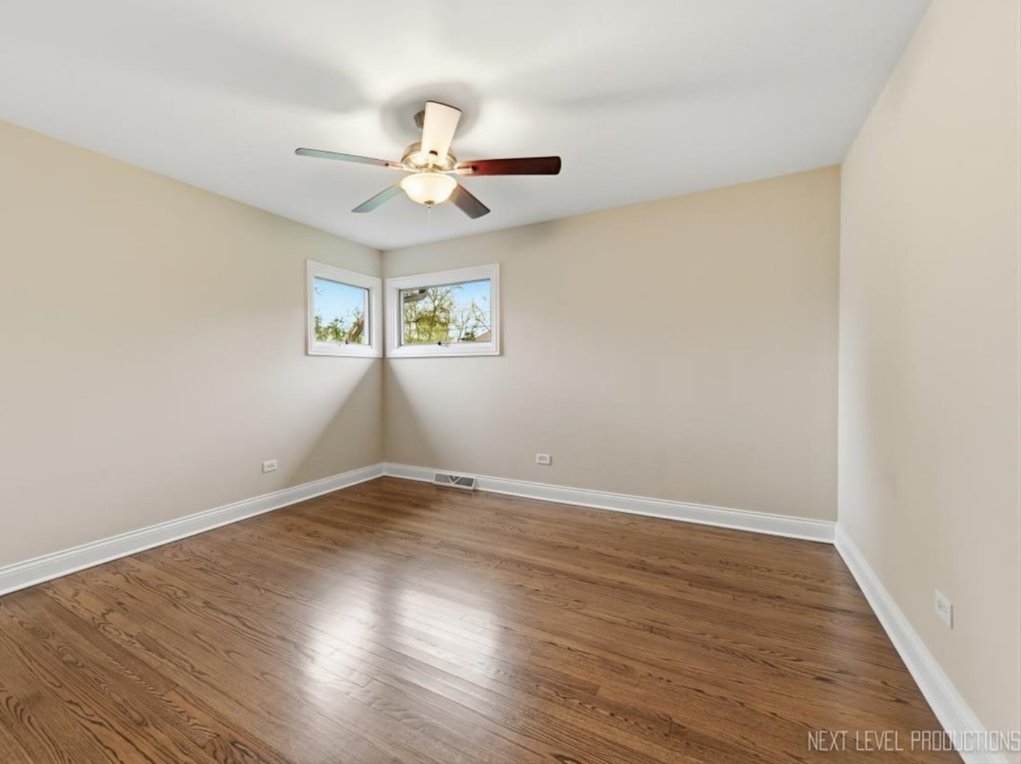 1000 Crest Street Wheaton, IL 60189 - Photo 18 of 35