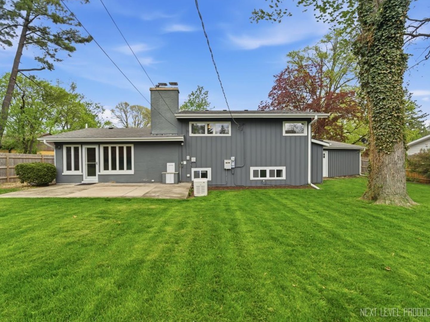 1000 Crest Street Wheaton, IL 60189 - Photo 32 of 35