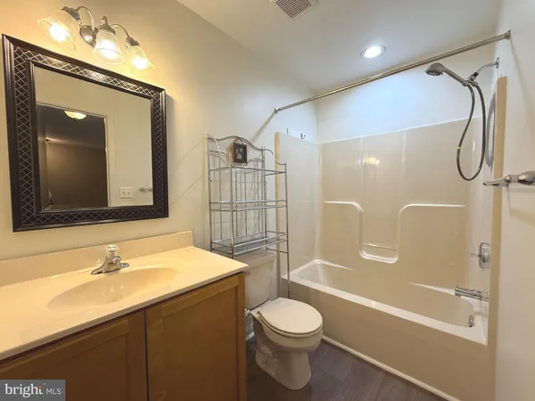 $3,100 | 122 Providence Lane, Lansdale, PA 19446