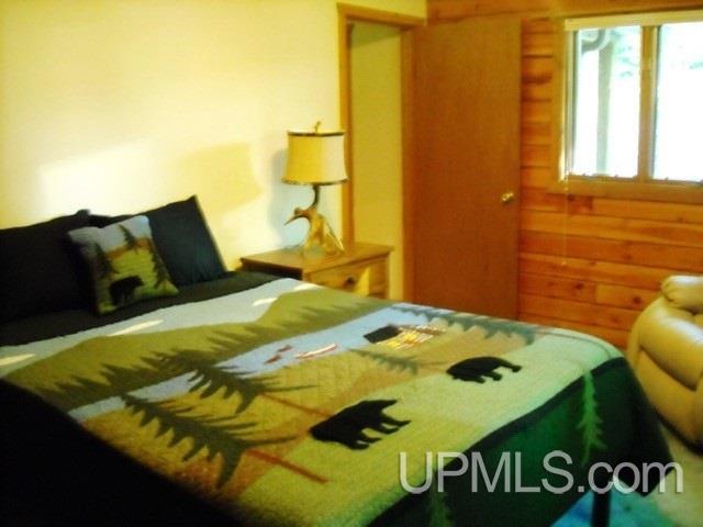 208 Sunset Shores Road, Unit 2 Iron River, MI 49935 - Photo 10 of 33 Gallery Image 10