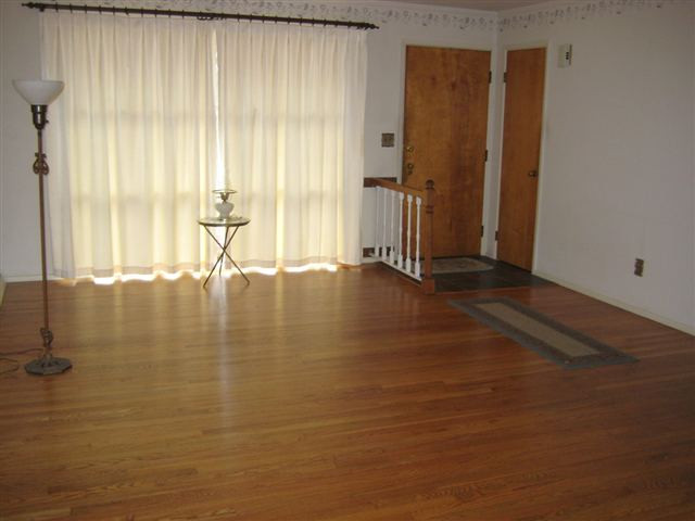 19 Greenock Road Bethlehem, NY 12054 - Photo 2 of 12 Photo 2