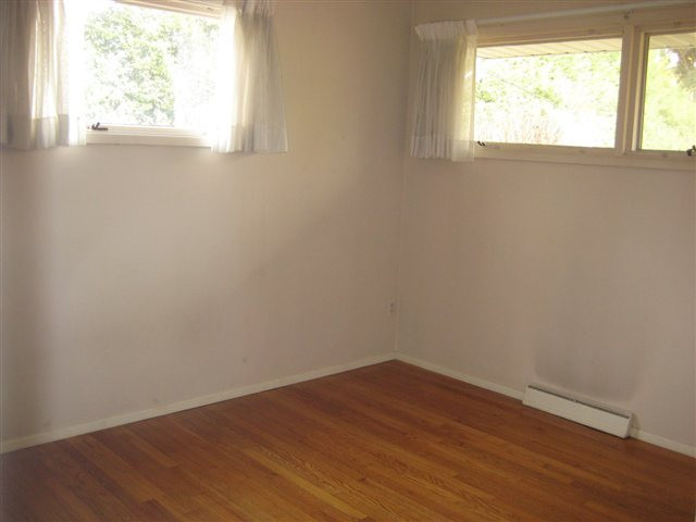 19 Greenock Road Bethlehem, NY 12054 - Photo 7 of 12 Photo 7