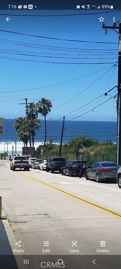 204 45th Street, Unit UPPR Manhattan Beach, CA 90266 - Photo 6 of 7 a view of a terrace with a bench