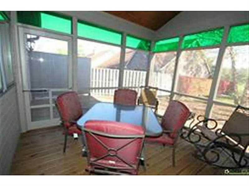 3735 West 2 Mile House Road, Unit 5 Columbus, IN 47201 - Photo 15 of 20 Gallery Image 15