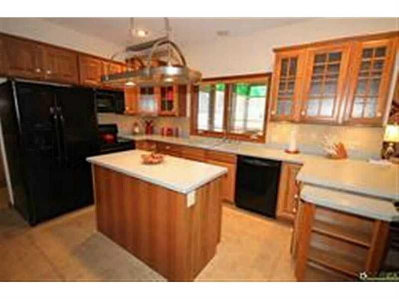 3735 West 2 Mile House Road, Unit 5 Columbus, IN 47201 - Photo 9 of 20 Gallery Image 9