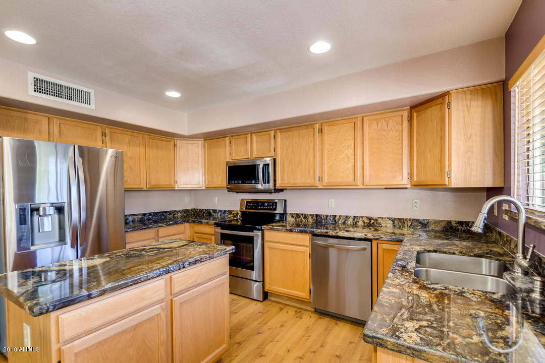 2820 East Calavar Road Phoenix, AZ 85032 - Photo 20 of 48 20-Calavar