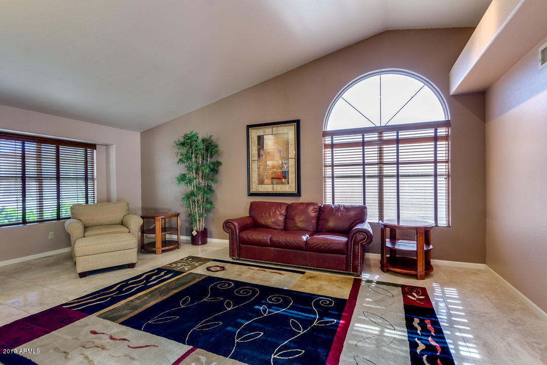 2820 East Calavar Road Phoenix, AZ 85032 - Photo 5 of 48 05-Calavar