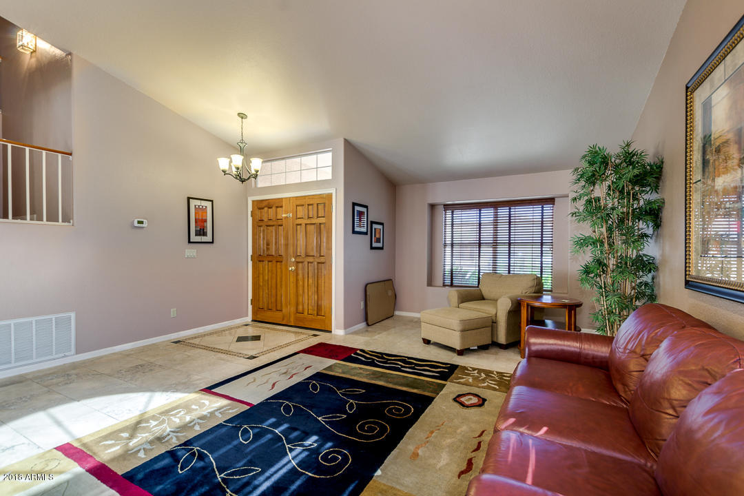 2820 East Calavar Road Phoenix, AZ 85032 - Photo 7 of 48 07-Calavar