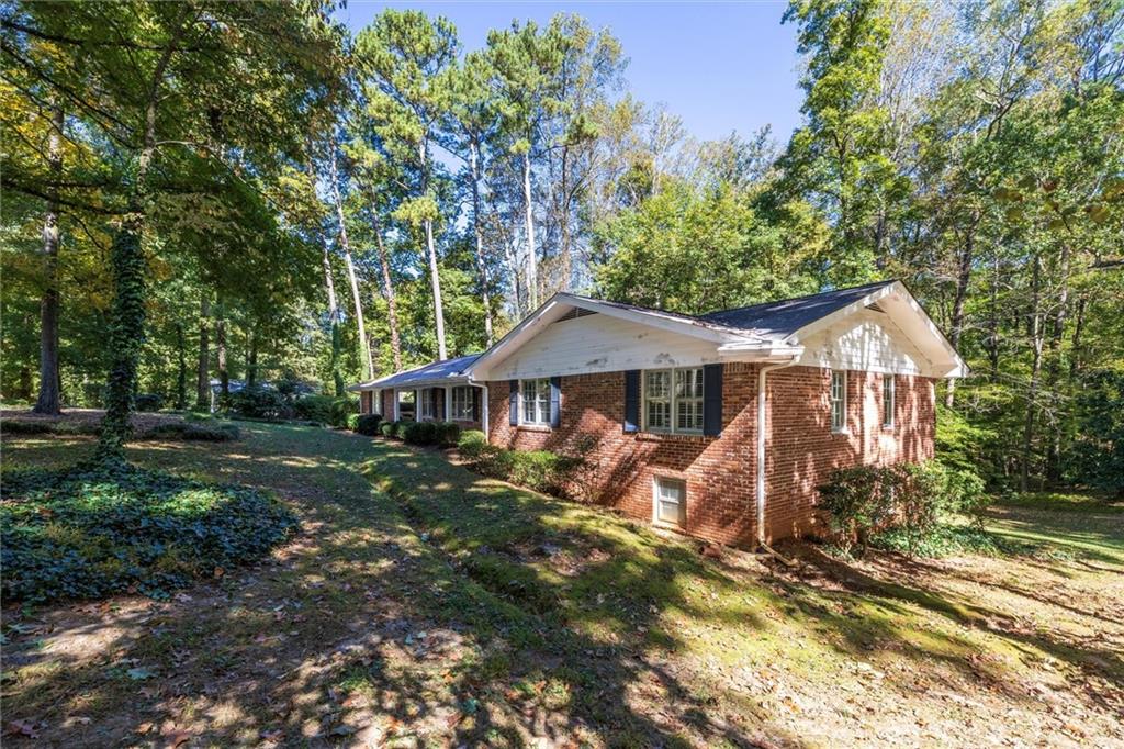 2350 Oxbow Circle Smoke Rise, GA 30087 - Photo 47 of 51