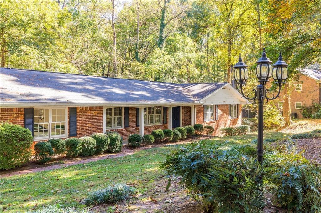 2350 Oxbow Circle Smoke Rise, GA 30087 - Photo 6 of 51