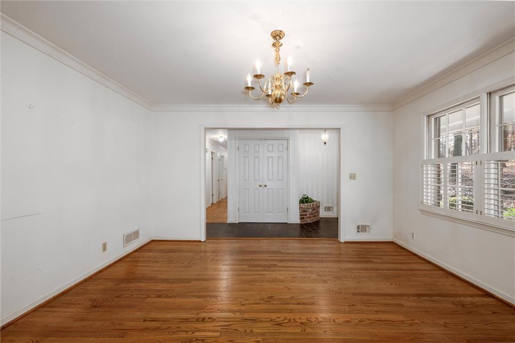 2350 Oxbow Circle Smoke Rise, GA 30087 - Photo 10 of 51