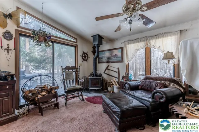 $284,900 | 415 White Oak Road, Lehighton, PA 18235