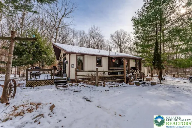 $284,900 | 415 White Oak Road, Lehighton, PA 18235