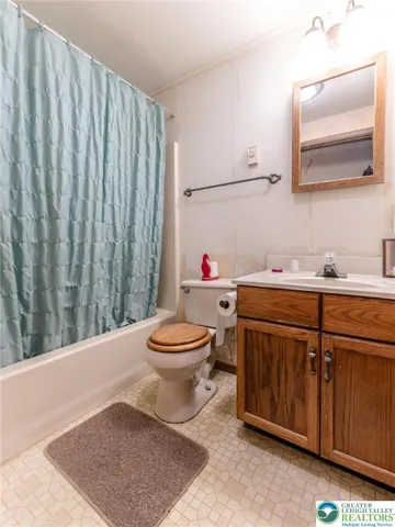 $284,900 | 415 White Oak Road, Lehighton, PA 18235