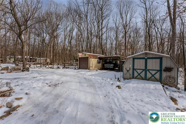 $284,900 | 415 White Oak Road, Lehighton, PA 18235
