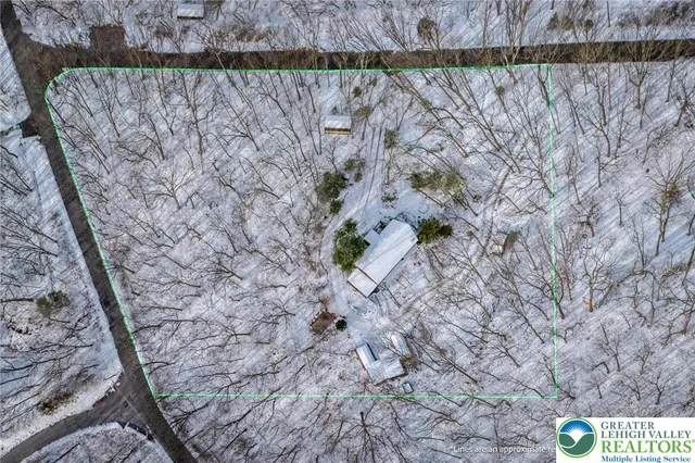 $284,900 | 415 White Oak Road, Lehighton, PA 18235