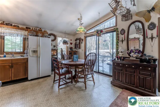 $284,900 | 415 White Oak Road, Lehighton, PA 18235