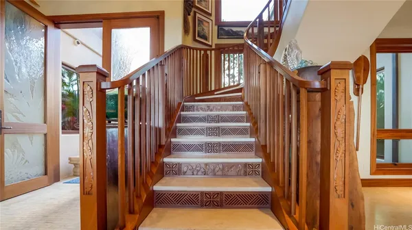 a view of entryway
