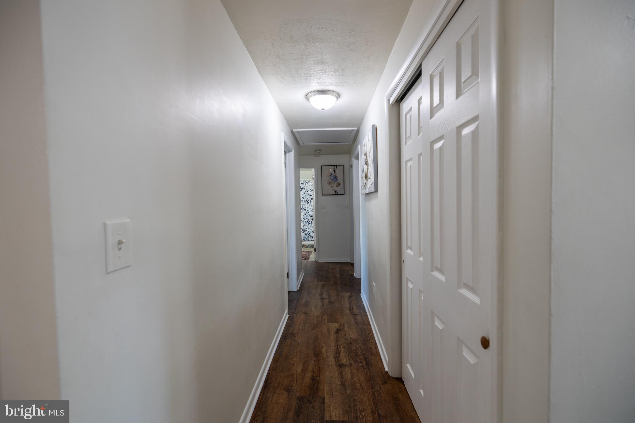 1504 Pelham Road Harrisburg, PA 17110 - Photo 9 of 31 Inviting hallway with modern finishes.