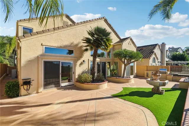 $1,100,000 | 2183 View Crest Glen, Escondido, CA 92026