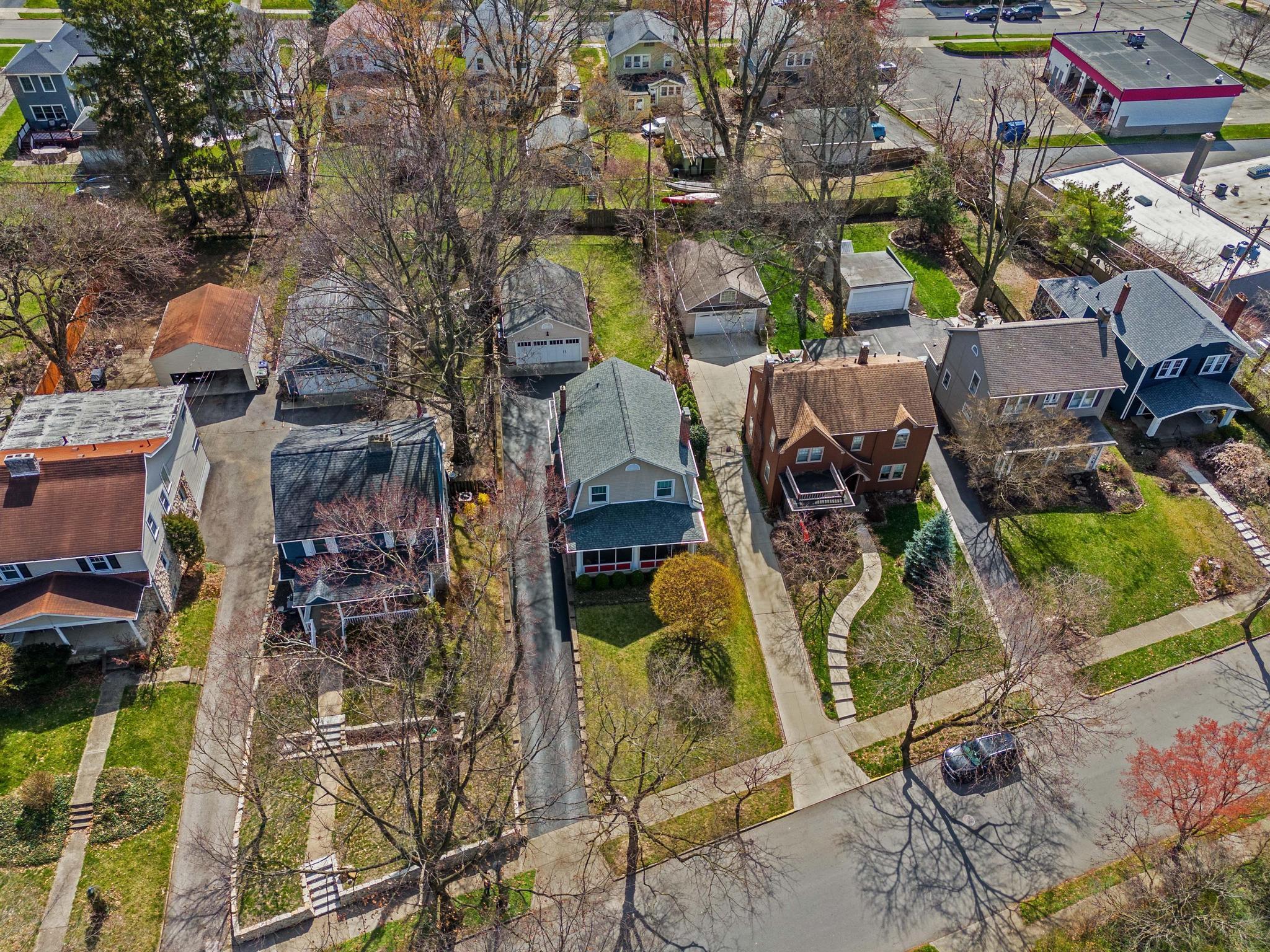 39 East Torrence Road Columbus, OH 43214 - Photo 48 of 61 DJI_20240325141348_0068_D