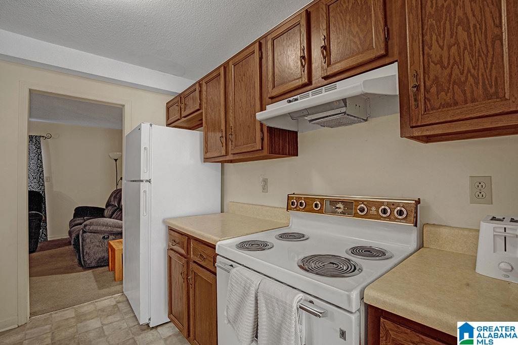 6185 Crest Green Road Birmingham, AL 35212 - Photo 5 of 18 Gallery Image 5