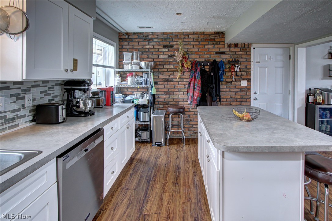 40921 Parsons Road Lagrange, OH 44050 - Photo 4 of 35 Gallery Image 4